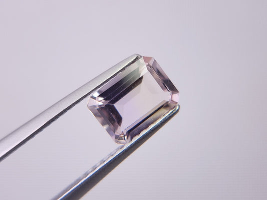 AMT-25　アメトリン　0.95ct