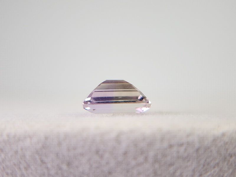 AMT-27　アメトリン　0.94ct