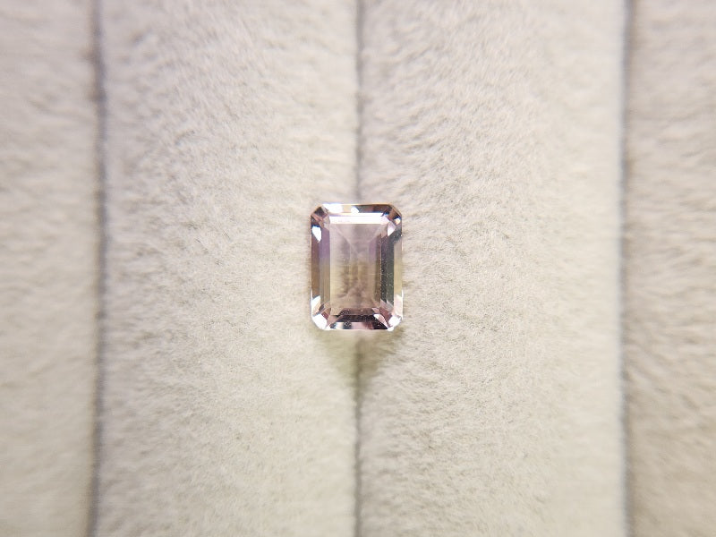 AMT-20　アメトリン　1.09ct