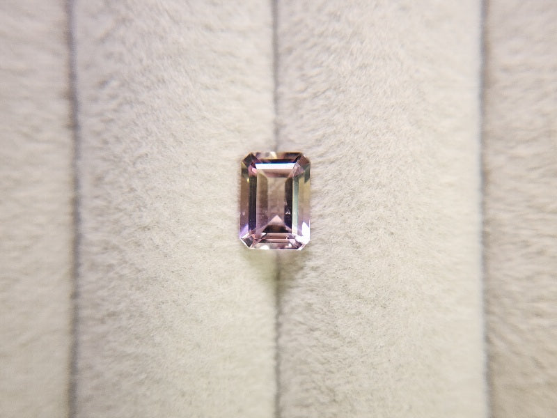 AMT-21　アメトリン　1.05ct