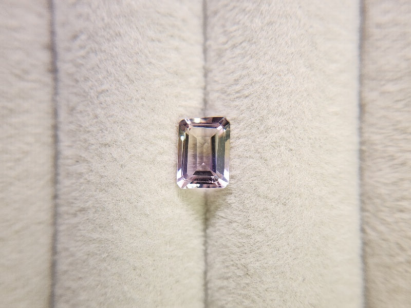 AMT-22　アメトリン　1.02ct