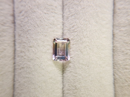 AMT-25　アメトリン　0.95ct
