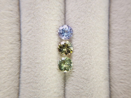 SET3-ZO-1　ゾイサイト3石セット　計1.68ct