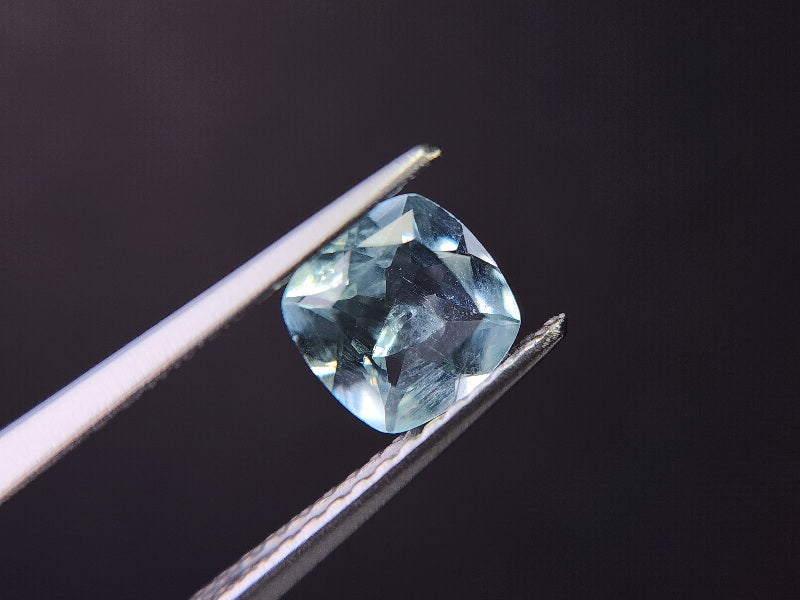 gBE-11　グリーンベリル　0.77ct