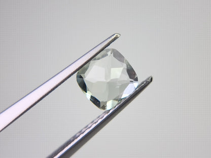 gBE-13　グリーンベリル　0.76ct