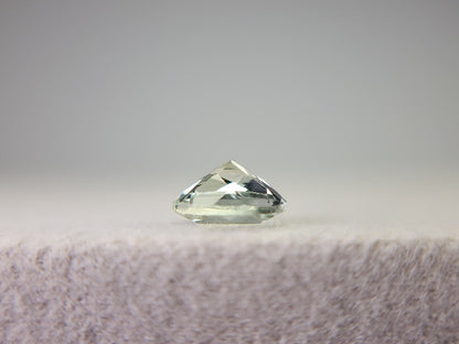 gBE-13　グリーンベリル　0.76ct