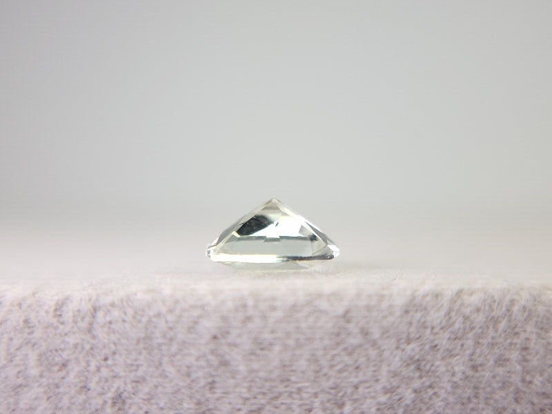 gBE-19　グリーンベリル　0.63ct