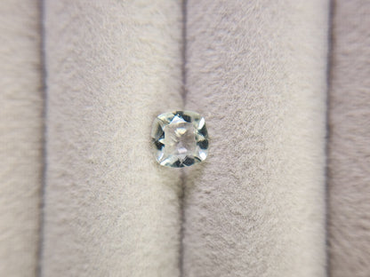 gBE-14　グリーンベリル　0.74ct