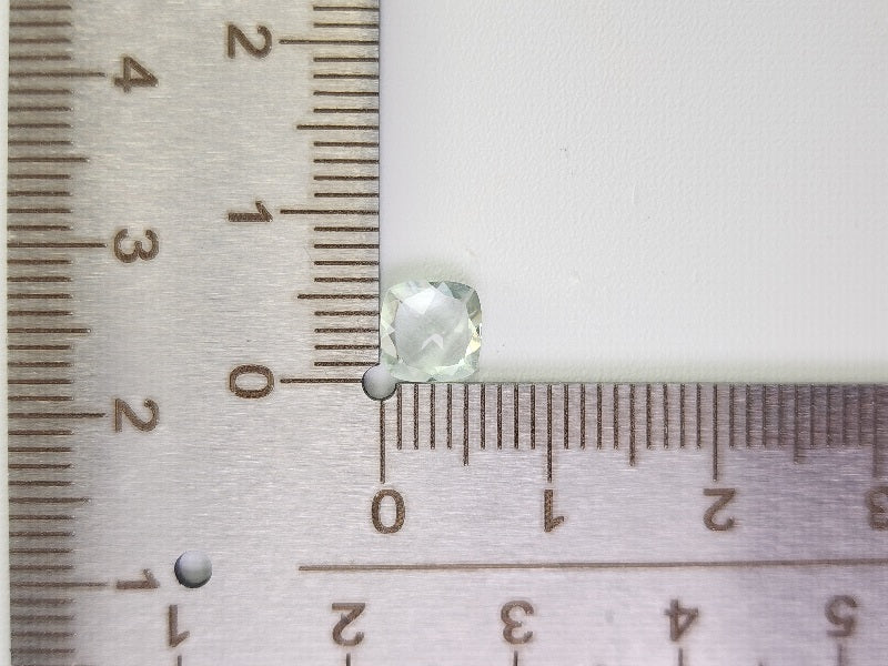 gBE-12　グリーンベリル　0.77ct