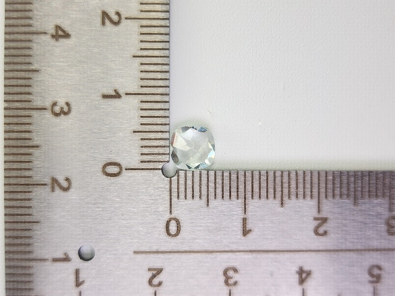 gBE-17　グリーンベリル　0.65ct