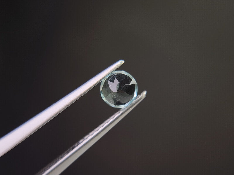 gBE-72　グリーンベリル　0.46ct