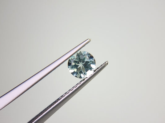 gBE-73　グリーンベリル　0.45ct