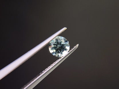 gBE-73　グリーンベリル　0.45ct