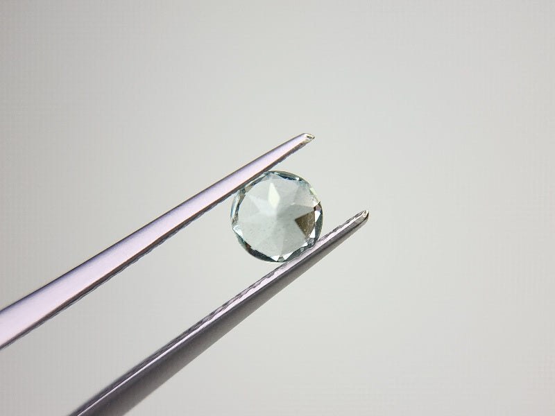 gBE-73　グリーンベリル　0.45ct