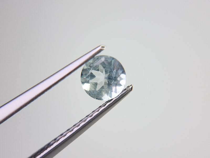 gBE-81　グリーンベリル　0.44ct