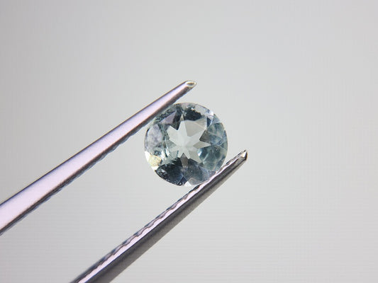 gBE-83　グリーンベリル　0.43ct
