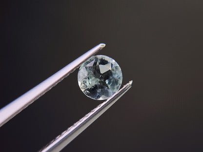 gBE-83　グリーンベリル　0.43ct