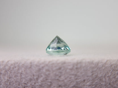 gBE-72　グリーンベリル　0.46ct