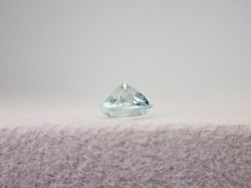 gBE-75　グリーンベリル　0.45ct