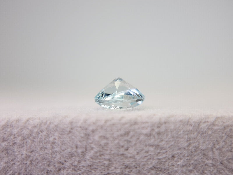 gBE-76　グリーンベリル　0.45ct