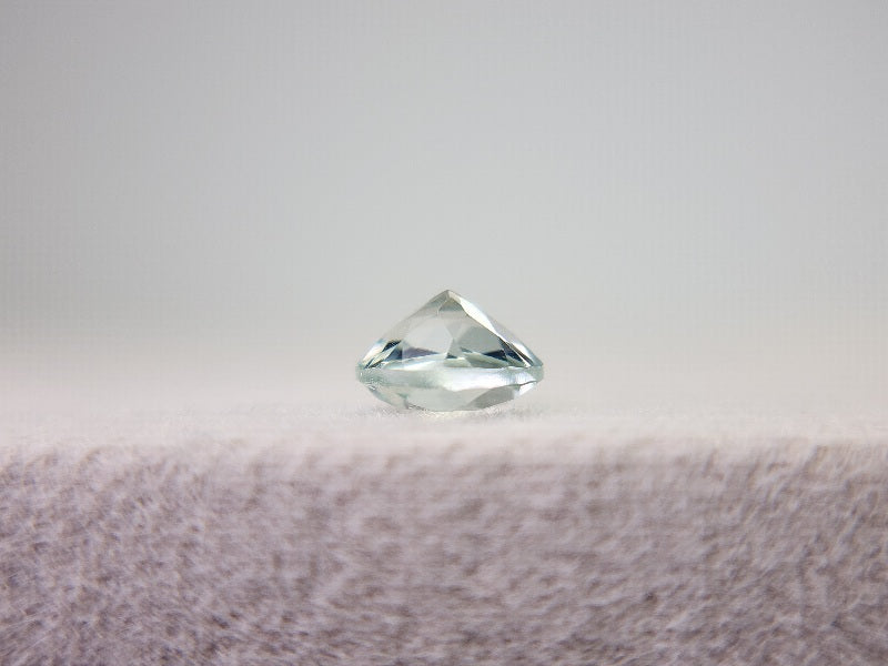gBE-79　グリーンベリル　0.44ct