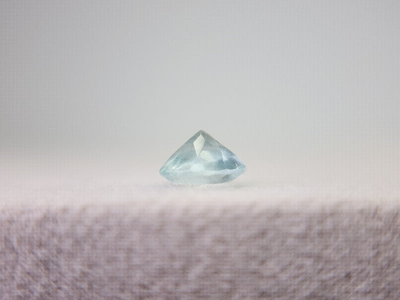 gBE-86　グリーンベリル　0.42ct