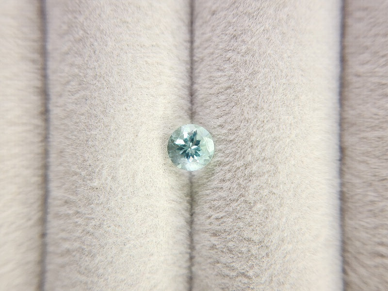 gBE-72　グリーンベリル　0.46ct