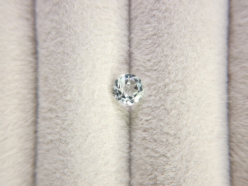 gBE-77　グリーンベリル　0.44ct