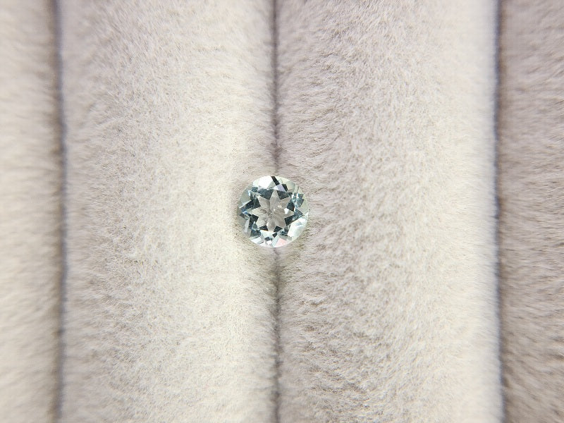 gBE-79　グリーンベリル　0.44ct