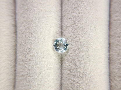 gBE-83　グリーンベリル　0.43ct