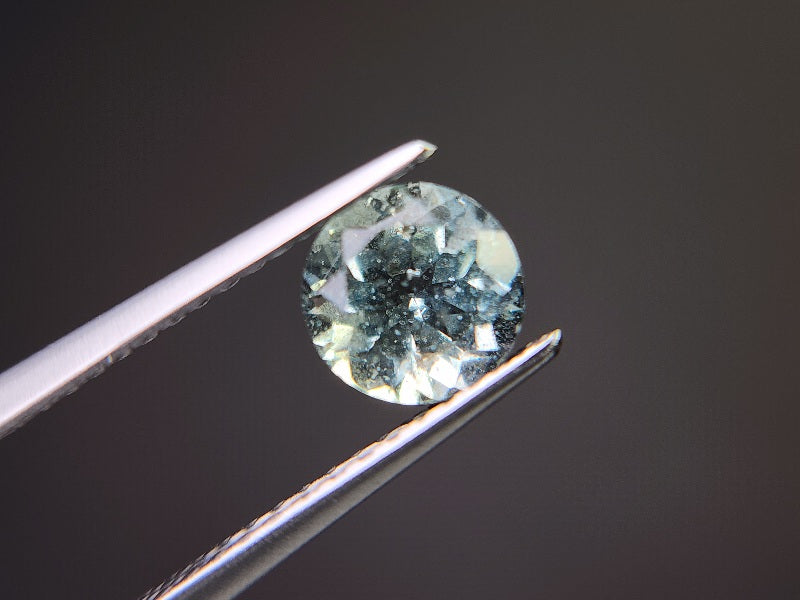 gBE-32　グリーンベリル　0.75ct