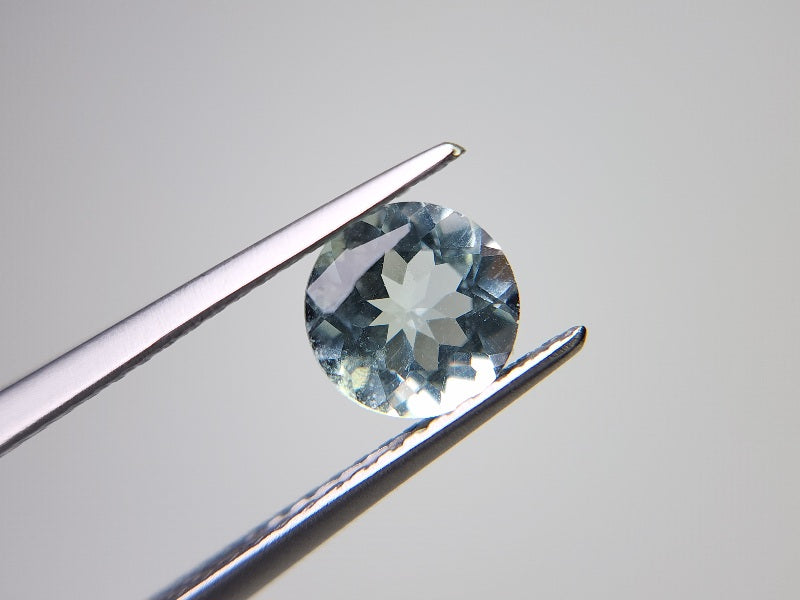 gBE-37　グリーンベリル　0.74ct