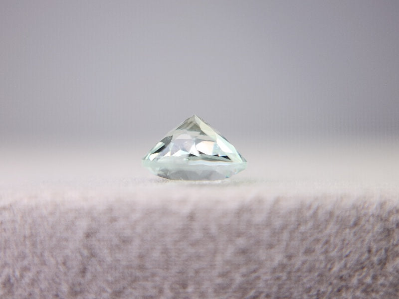 gBE-37　グリーンベリル　0.74ct