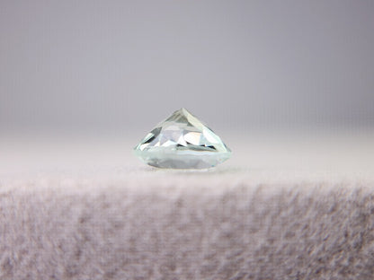 gBE-37　グリーンベリル　0.74ct