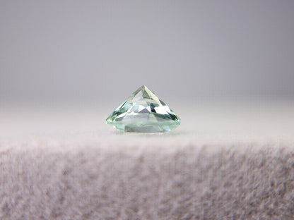 gBE-40　グリーンベリル　0.73ct