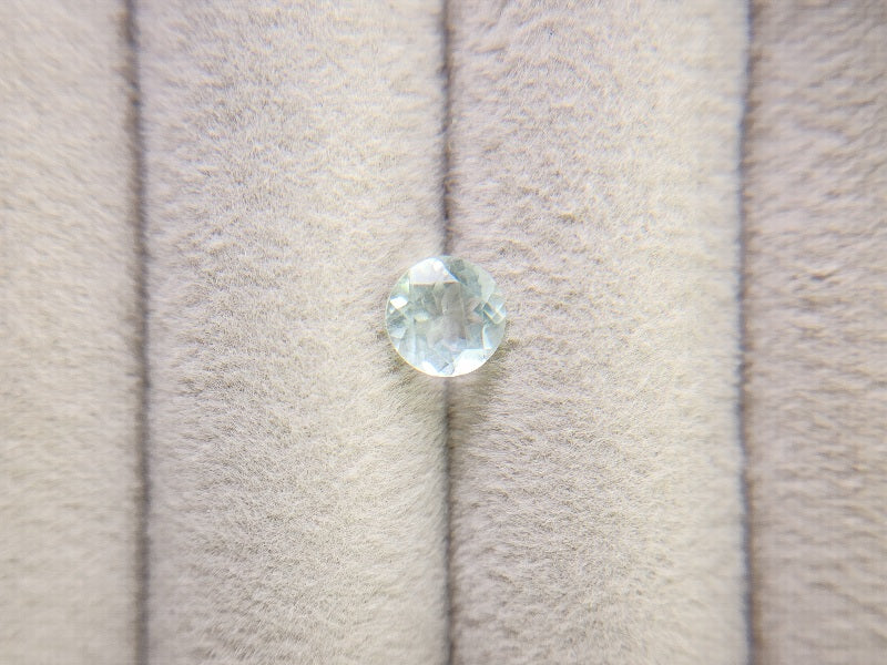 gBE-31　グリーンベリル　0.77ct