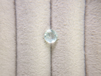 gBE-31　グリーンベリル　0.77ct