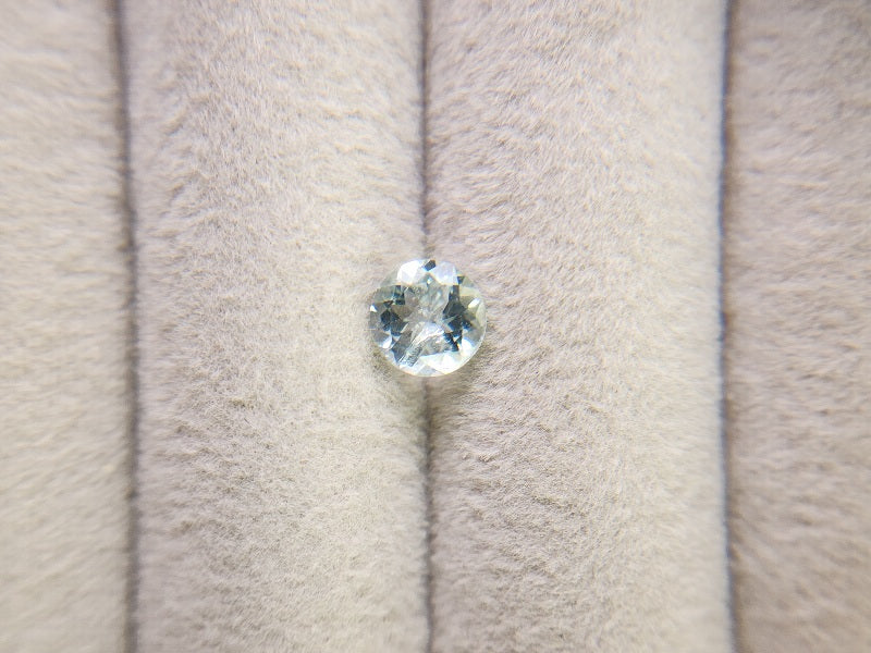 gBE-34　グリーンベリル　0.75ct
