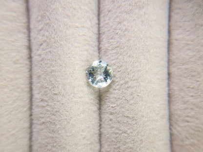 gBE-34　グリーンベリル　0.75ct