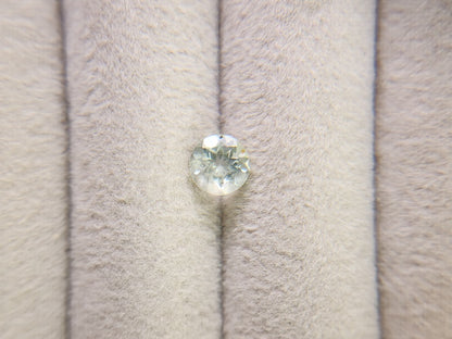 gBE-36　グリーンベリル　0.74ct