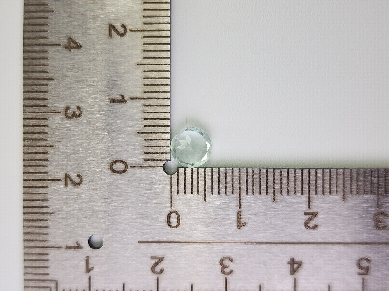 gBE-31　グリーンベリル　0.77ct
