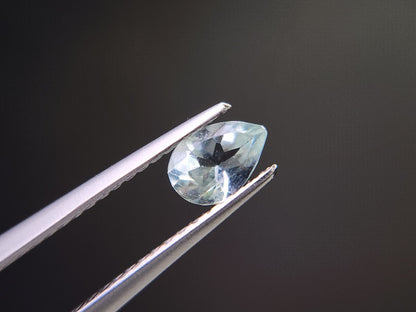 gBE-121　グリーンベリル　0.33ct