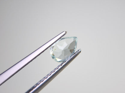gBE-121　グリーンベリル　0.33ct