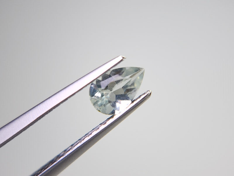 gBE-122　グリーンベリル　0.33ct