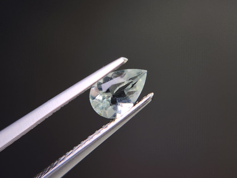 gBE-122　グリーンベリル　0.33ct