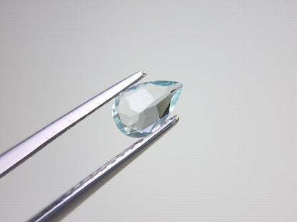 gBE-123　グリーンベリル　0.33ct