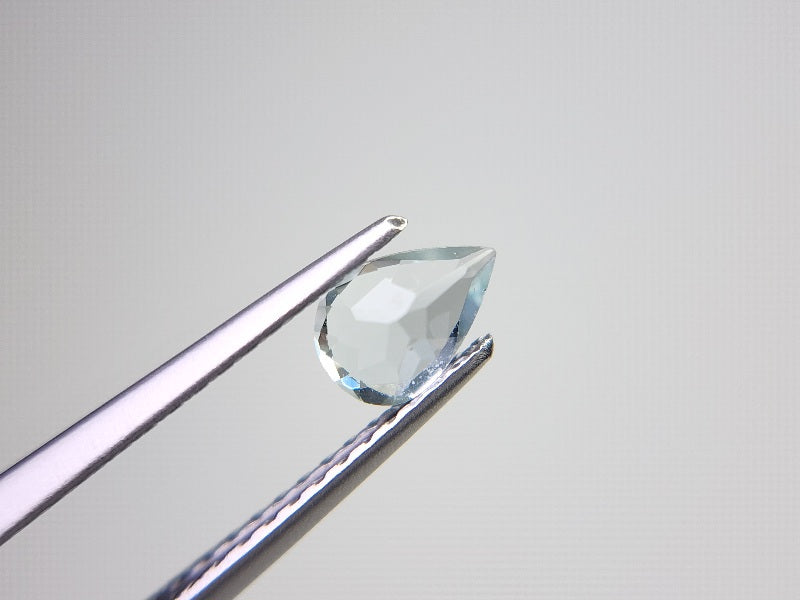gBE-130　グリーンベリル　0.31ct
