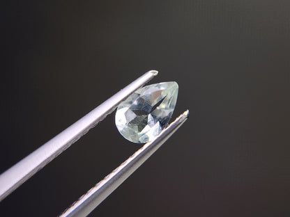 gBE-131　グリーンベリル　0.31ct