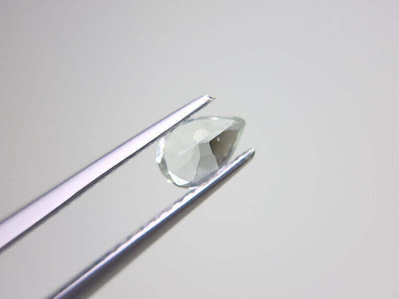 gBE-131　グリーンベリル　0.31ct