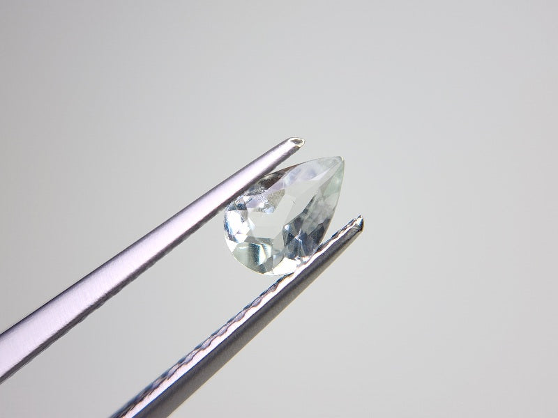 gBE-132　グリーンベリル　0.30ct